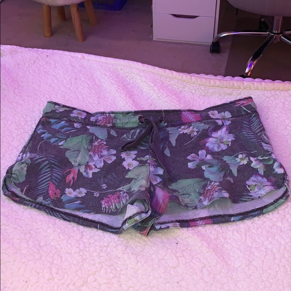 aeropostale shorts!